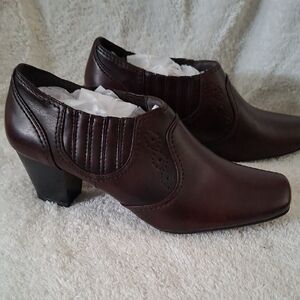 Life Stride‎ Dark Brown Heeled Shoes